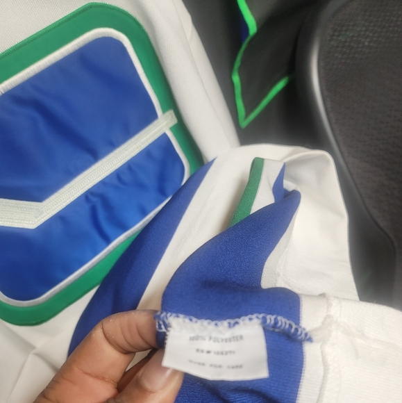 Authentic  vintage M@N 1970-71 Vancouver  Canucks  hockey jersey   men's size 56 - Picture 6 of 7
